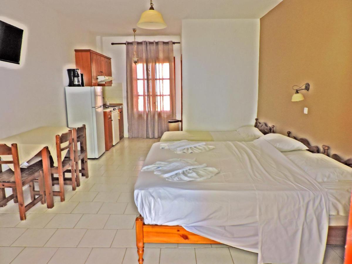 Maria Apartments Amoopi Extérieur photo