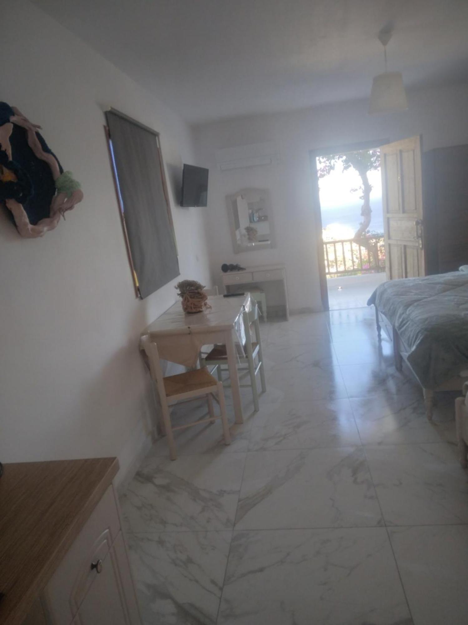 Maria Apartments Amoopi Extérieur photo
